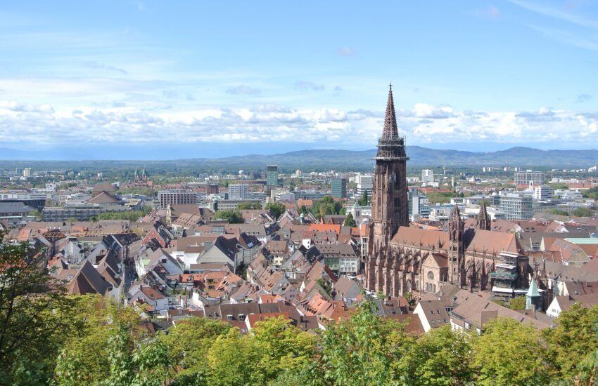 Panoramablick Freiburg (Quelle: Pixabay)